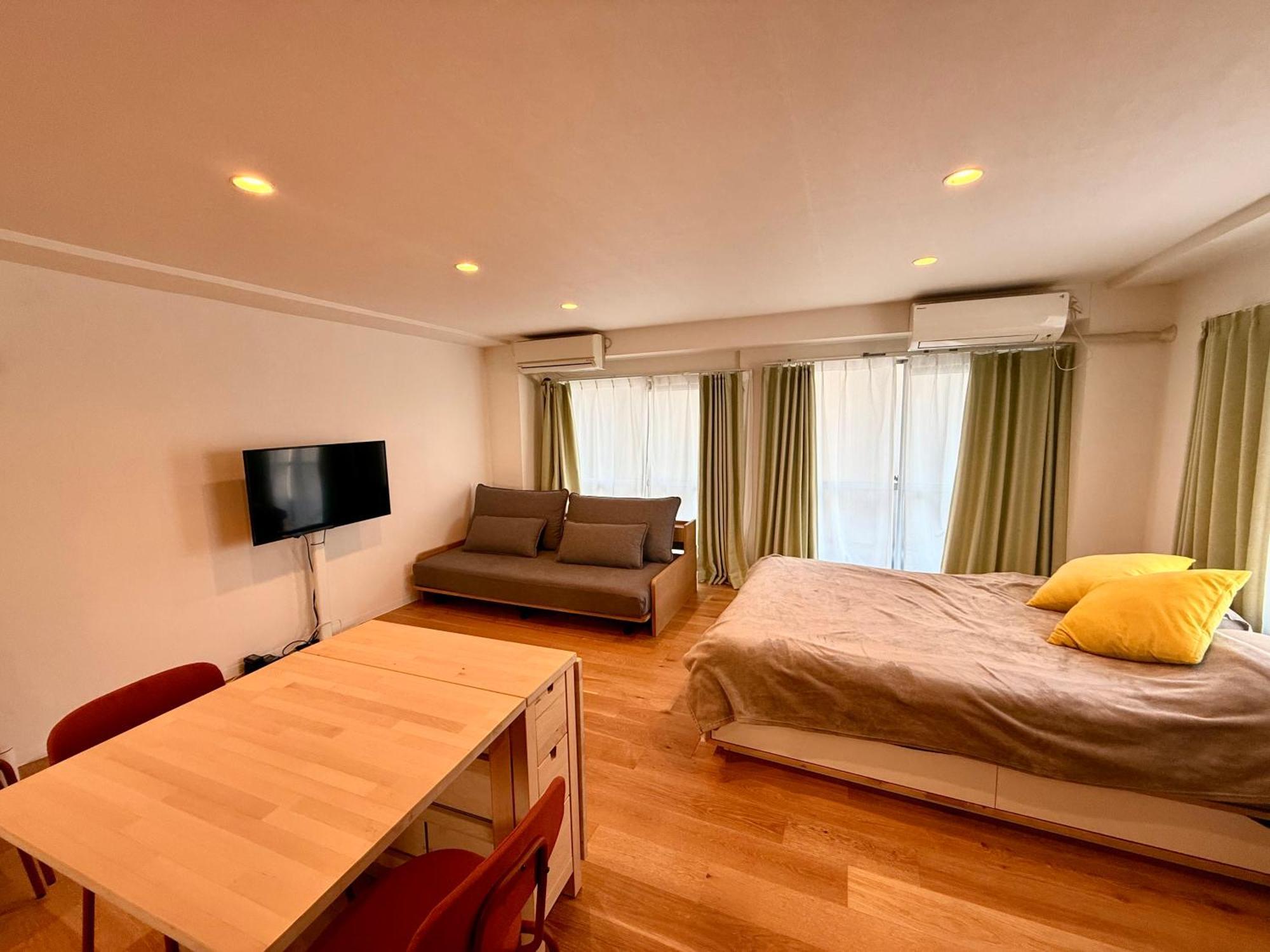 Shinjuku West302 * โตเกียว