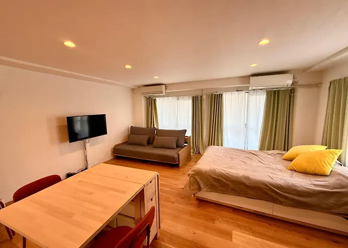 Home Shinjuku West302